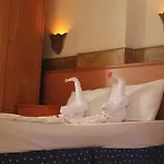Апарт-отель Life 3*