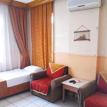 Aparthotel Life